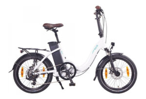 NCM PARIS 20'' BLANC, VÉLO ELECTRIQUE PLIANT - SHIMANO - MOTEUR 250W, BATTERIE 540WH / 155CM- 190CM