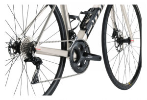 BMC TEAMMACHINE SLR FIVE SHIMANO 105 DI2 12V – Image 5